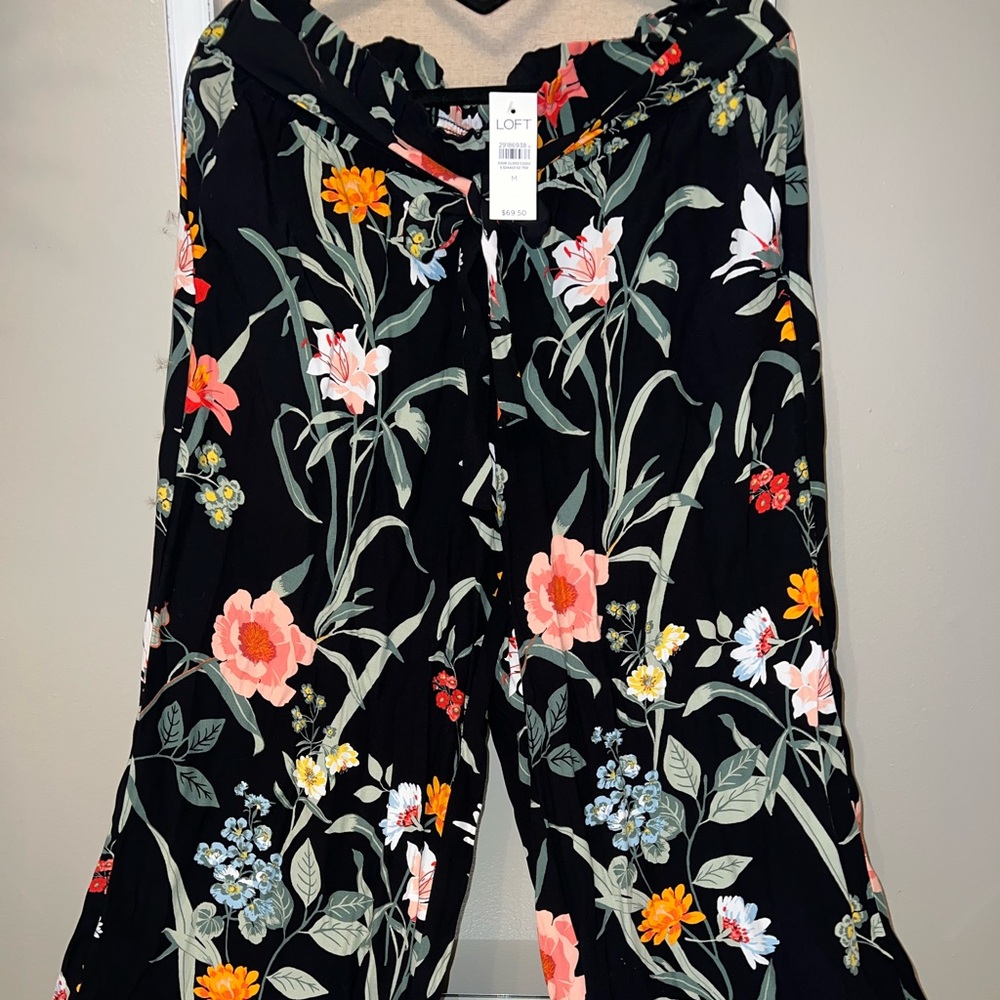 BRAND NEW Loft Floral Fluid pants